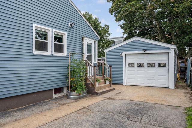 67 Batchelder Avenue, Manchester, NH 03103