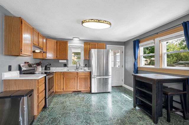 67 Batchelder Avenue, Manchester, NH 03103