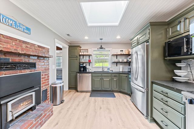 10135 Elizabeth Drive, Rogers, AR 72756