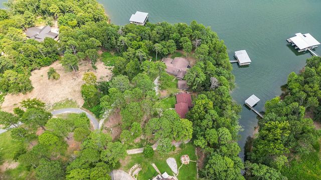 10135 Elizabeth Drive, Rogers, AR 72756