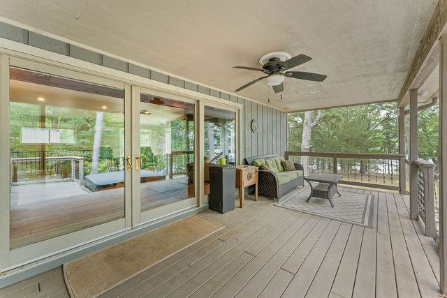 10135 Elizabeth Drive, Rogers, AR 72756