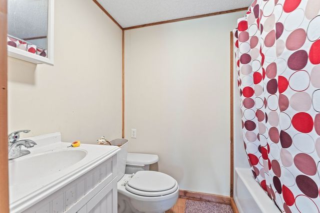 10135 Elizabeth Drive, Rogers, AR 72756