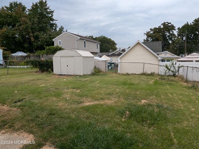 26 Hilltop Boulevard, Keyport, NJ 07735