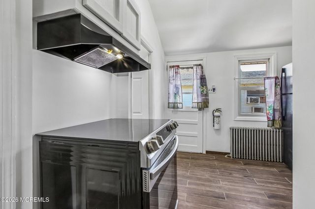 26 Hilltop Boulevard, Keyport, NJ 07735