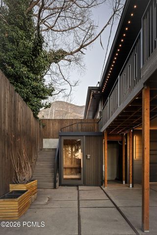 1404 Canterbury Drive, Salt Lake City, UT 84108