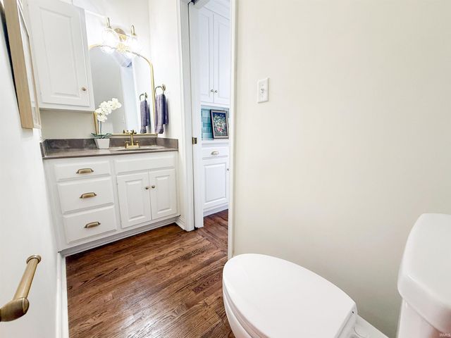 903 Homewood Avenue, Mishawaka, IN 46544