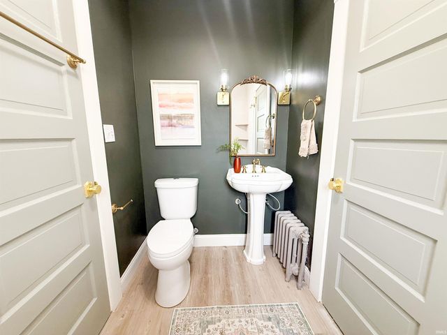 903 Homewood Avenue, Mishawaka, IN 46544