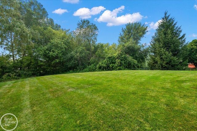 3800 May Center Road, Orion Twp, MI 48360