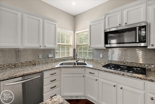 3800 May Center Road, Orion Twp, MI 48360