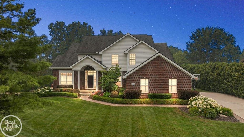 3800 May Center Road, Orion Twp, MI 48360