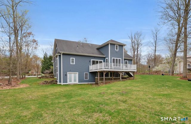 30 Beacon Hill Drive, Mansfield, CT 06268