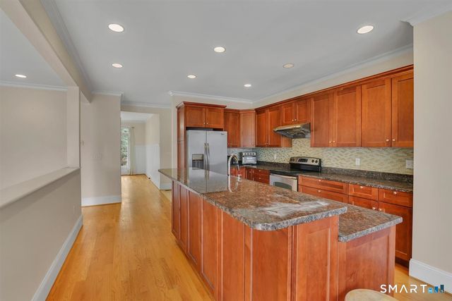 30 Beacon Hill Drive, Mansfield, CT 06268
