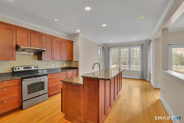 30 Beacon Hill Drive, Mansfield, CT 06268