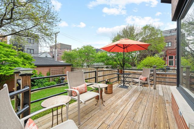 2705 N Bosworth Avenue, Chicago, IL 60614