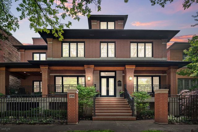 2705 N Bosworth Avenue, Chicago, IL 60614