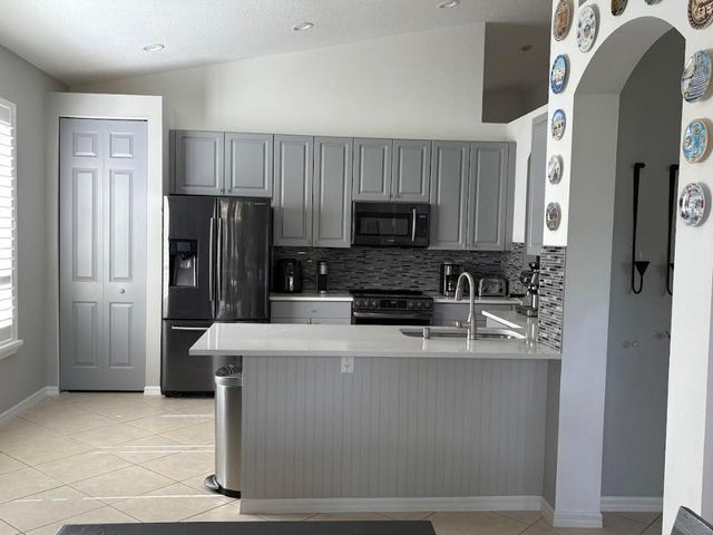 7947 Lando Avenue, Boynton Beach, FL 33437