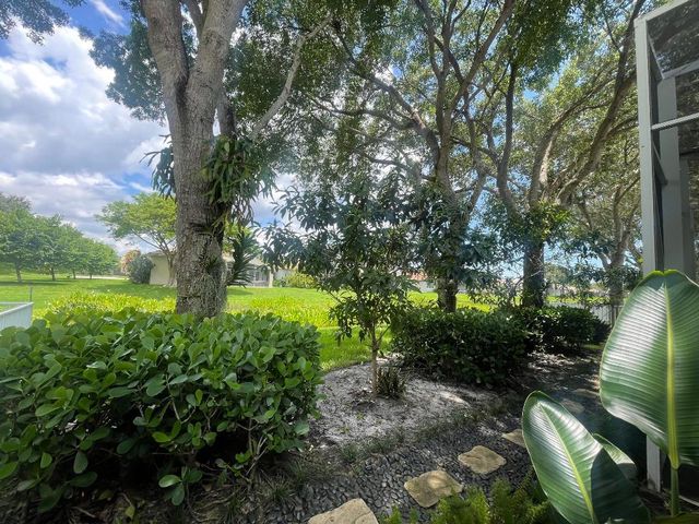 7947 Lando Avenue, Boynton Beach, FL 33437