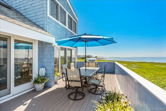 556 Dune Road, Westhampton, NY 11977