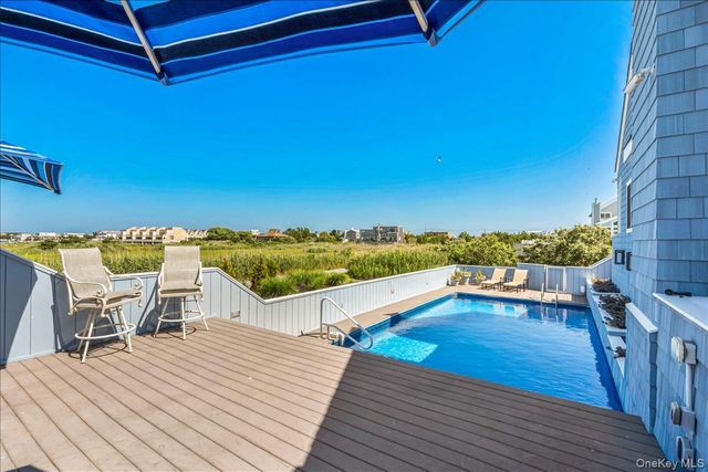 556 Dune Road, Westhampton, NY 11977