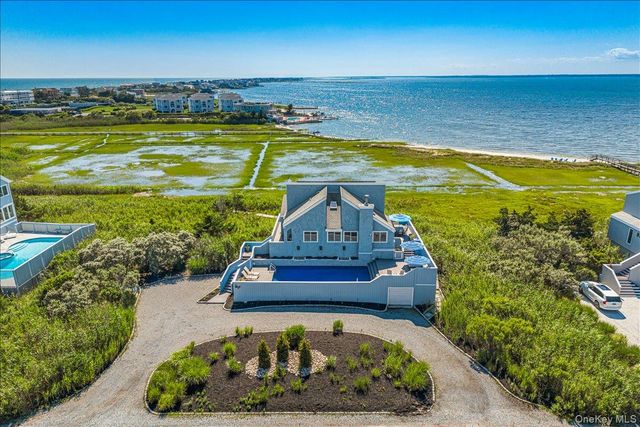 556 Dune Road, Westhampton, NY 11977