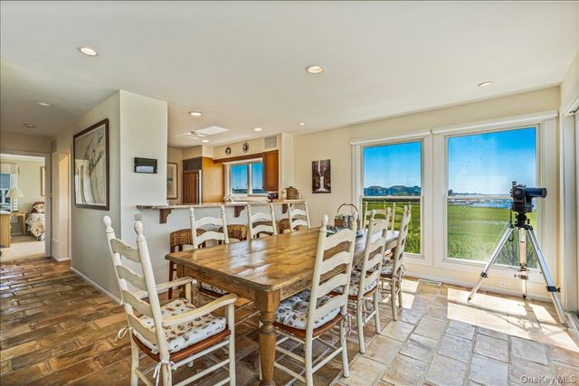 556 Dune Road, Westhampton, NY 11977