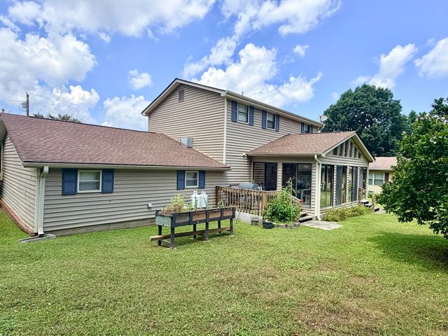 178 Meadow Green Drive, Ringgold, GA 30736