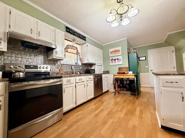 178 Meadow Green Drive, Ringgold, GA 30736