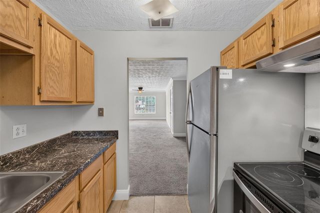 5301 HANSEL AVENUE A-18, Edgewood, FL 32809