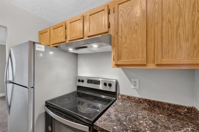 5301 HANSEL AVENUE A-18, Edgewood, FL 32809