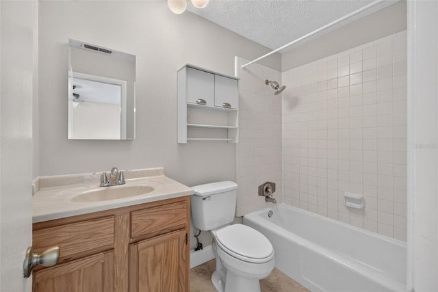 5301 HANSEL AVENUE A-18, Edgewood, FL 32809