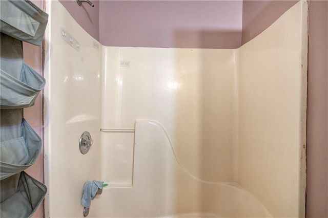 108 Thornwood Drive, Cartersville, GA 30121