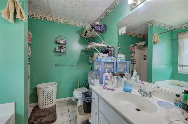 108 Thornwood Drive, Cartersville, GA 30121