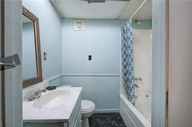 108 Thornwood Drive, Cartersville, GA 30121