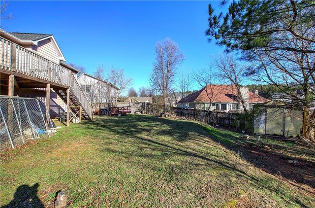 108 Thornwood Drive, Cartersville, GA 30121