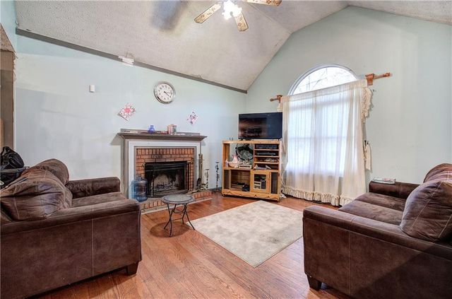 108 Thornwood Drive, Cartersville, GA 30121