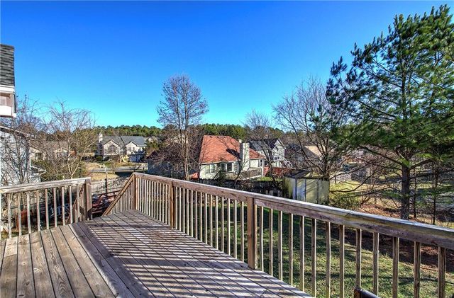 108 Thornwood Drive, Cartersville, GA 30121