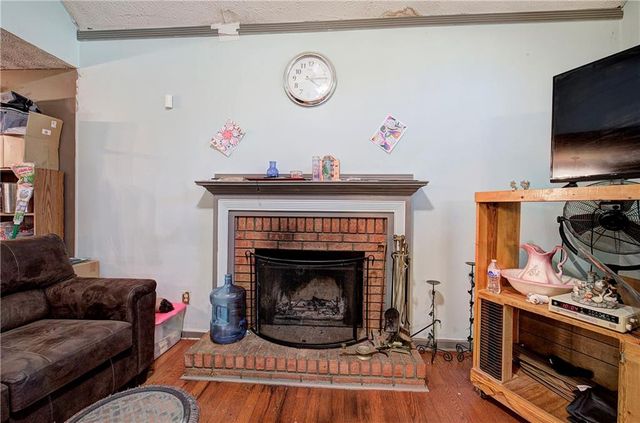 108 Thornwood Drive, Cartersville, GA 30121