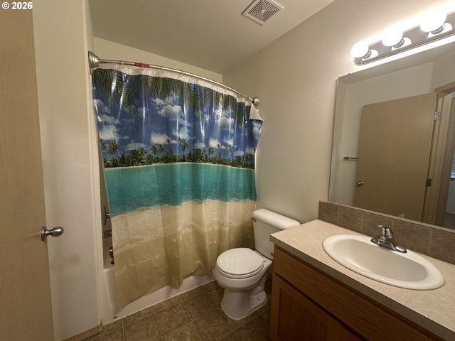 3310 Se 143RD Ave, Portland, OR 97236