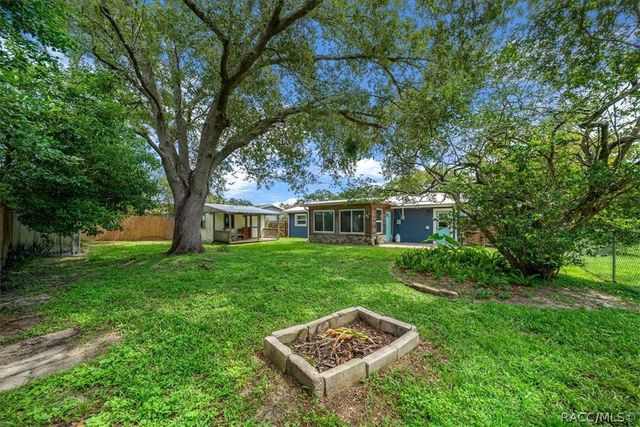 64 S Desoto Street, Beverly Hills, FL 34465