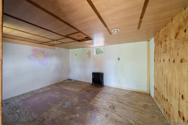 64 S Desoto Street, Beverly Hills, FL 34465