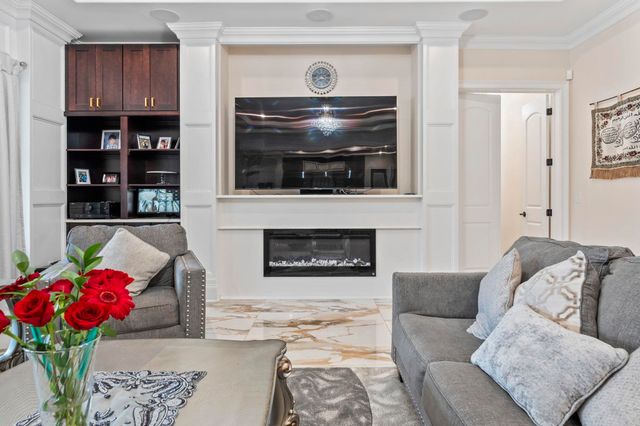 414 40th Ave. N, Myrtle Beach, SC 29577