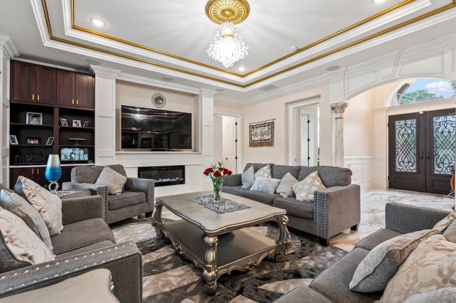 414 40th Ave. N, Myrtle Beach, SC 29577