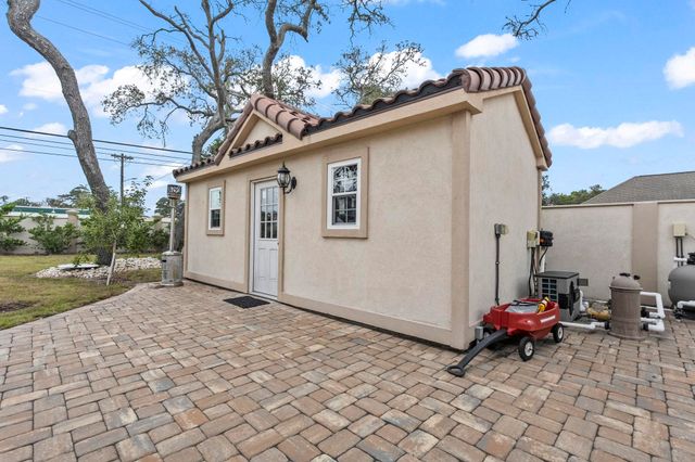 414 40th Ave. N, Myrtle Beach, SC 29577