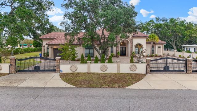 414 40th Ave. N, Myrtle Beach, SC 29577