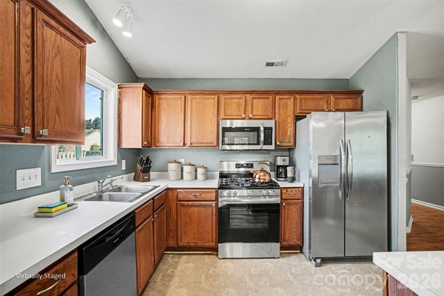 125 Sawhorse Drive, Mooresville, NC 28115