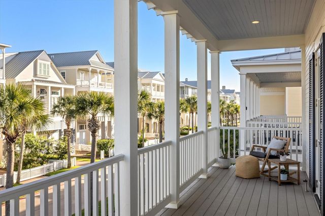 2646 E Seaside Drive, Galveston, TX 77550