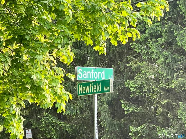 6 Sanford Lane, Stamford, CT 06905