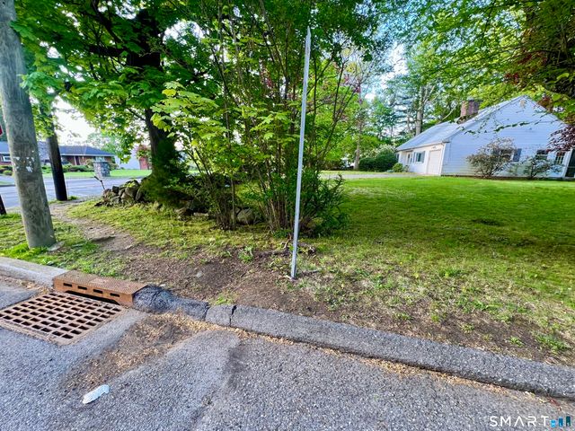 6 Sanford Lane, Stamford, CT 06905