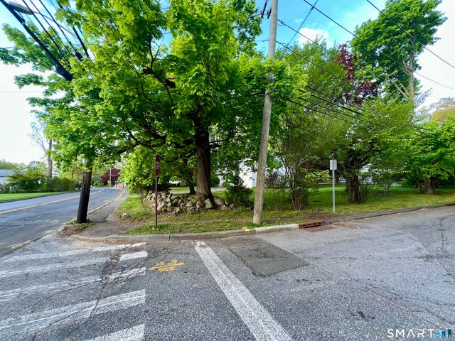 6 Sanford Lane, Stamford, CT 06905