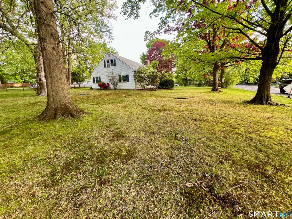 6 Sanford Lane, Stamford, CT 06905